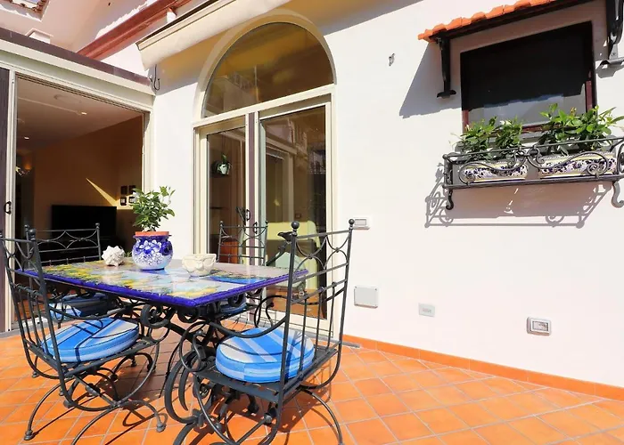 Ilary House - De Vivo Realty Positano